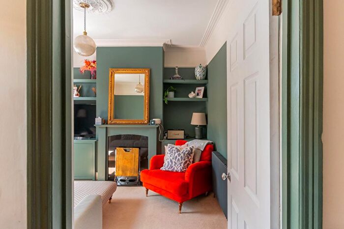 3 Bedroom Terraced House For Sale In Carlyle Road, Greenbank, BS5