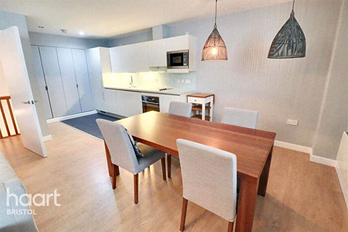 2 Bedroom Apartment To Rent In East Tucker Street, Bristol, BS1