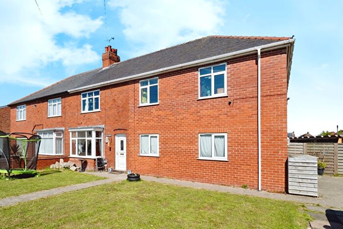 5 Bedroom Semi-Detached House For Sale In High Street., Eastrington, Goole, DN14