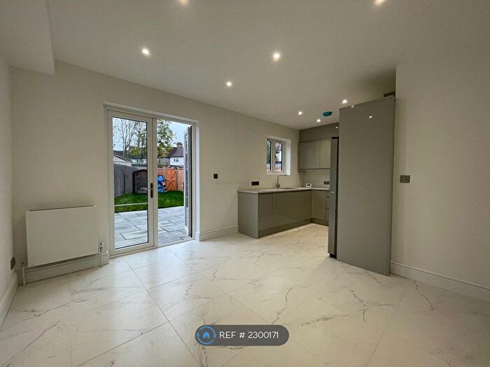 4 Bedroom Terraced House To Rent In Crossways Road, Beckenham, BR3