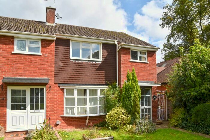 3 Bedroom End Of Terrace House For Sale In Church Lees, Bishops Tachbrook, Leamington Spa, Warwickshire, CV33