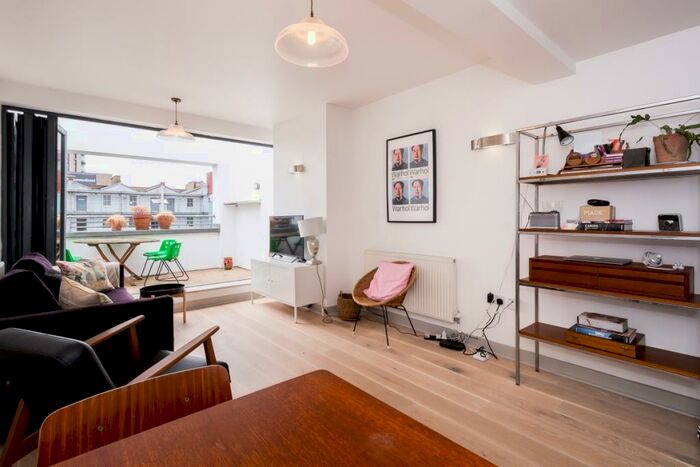 2 Bedroom Flat To Rent In Gillett Place London, N16