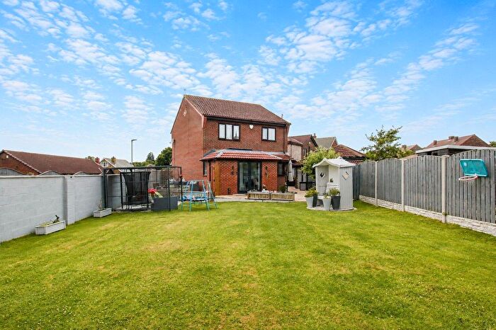3 Bedroom Detached House For Sale In Halfpenny Lane, Featherstone, Pontefract, WF7