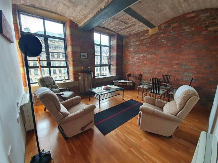 2 Bedroom Flat For Sale In Lister Mills, Lilycroft Road, Bradford, BD9