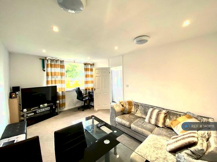 2 Bedroom Flat To Rent In Whitegate Drive, Blackpool, FY3