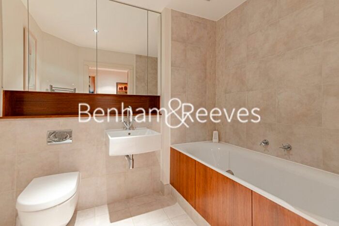 3 Bedroom Flat To Rent In The Boulevard, Fulham, SW6