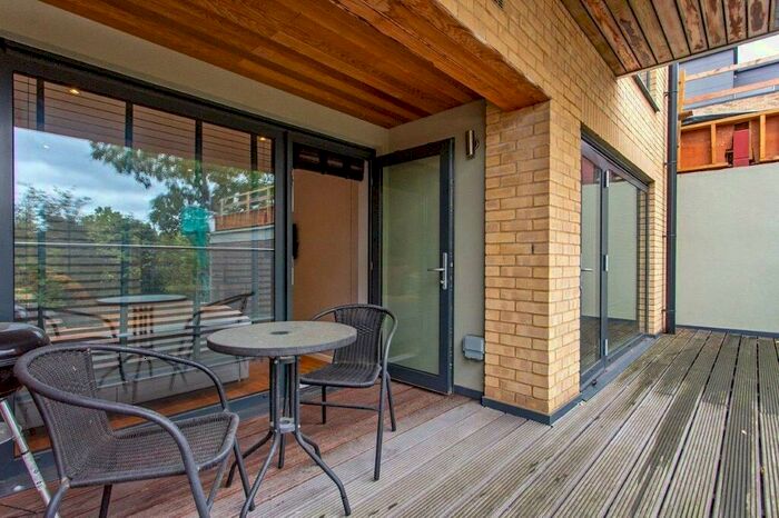 2 Bedroom Flat To Rent In Teseo House, Granville Road, London, NW2