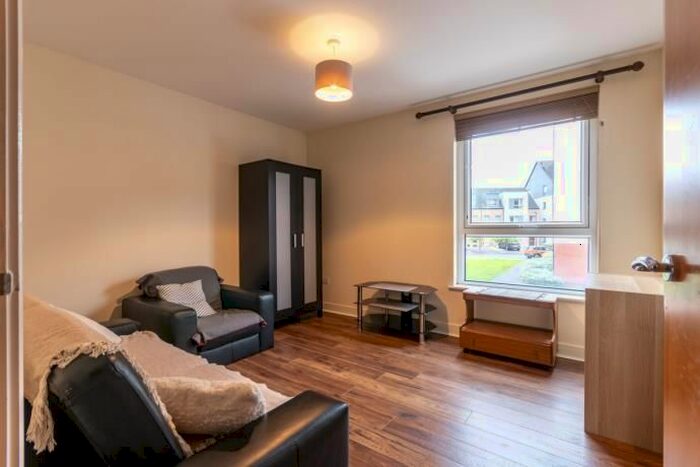 2 Bedroom Flat To Rent In Ferry Gait Crescent, Edinburgh, EH4