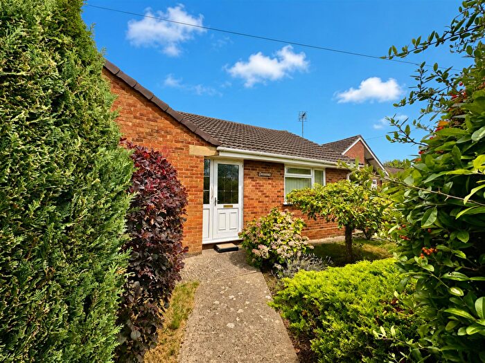 2 Bedroom Detached Bungalow For Sale In Sandhurst Lane, Gloucester, GL2