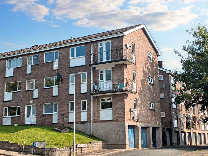 3 Bedroom Flat To Rent In St. Fagans Rise, Fairwater, Cardiff, CF5