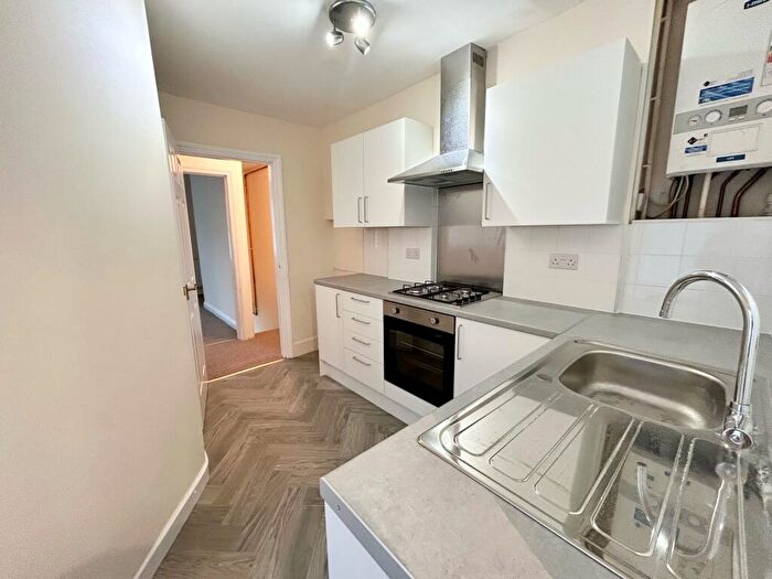 1 Bedroom Flat To Rent In Corporation Road, Peverell, Plymouth, PL2