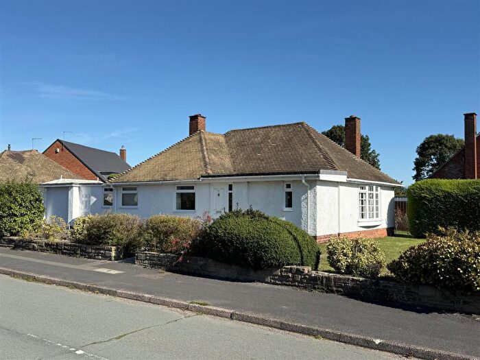 3 Bedroom Bungalow For Sale In Crestwood Park, Brewood, ST19