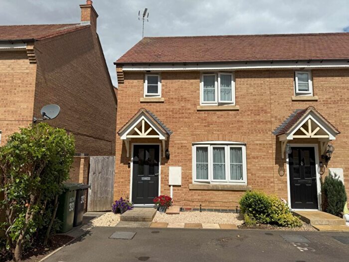 3 Bedroom Semi Detached House For Sale In Bluebell Close, Wellingborough, Northamptonshire, NN8