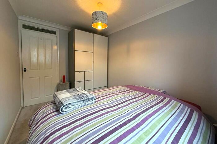 1 Bedroom Flat To Rent In Single Occupants Only. Florence Road, Southsea Part Furnished, PO5