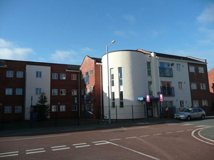 3 Bedroom Apartment To Rent In Mallow Street, Hulme, Manchester, M15