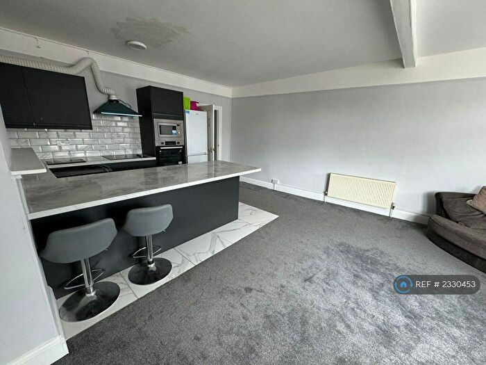 1 Bedroom Flat To Rent In Livingstone Circus, Gillingham, ME7