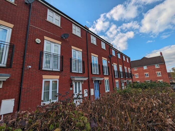 3 Bedroom Town House To Rent In Beauchamp Walk, Walton Cardiff, Tewkesbury, GL20