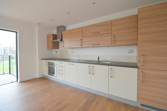 3 Bedroom Apartment To Rent In Cotall Street, Boathouse Apartments, E14