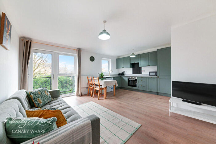 2 Bedroom Terraced House For Sale In Taeping Street, London, E14