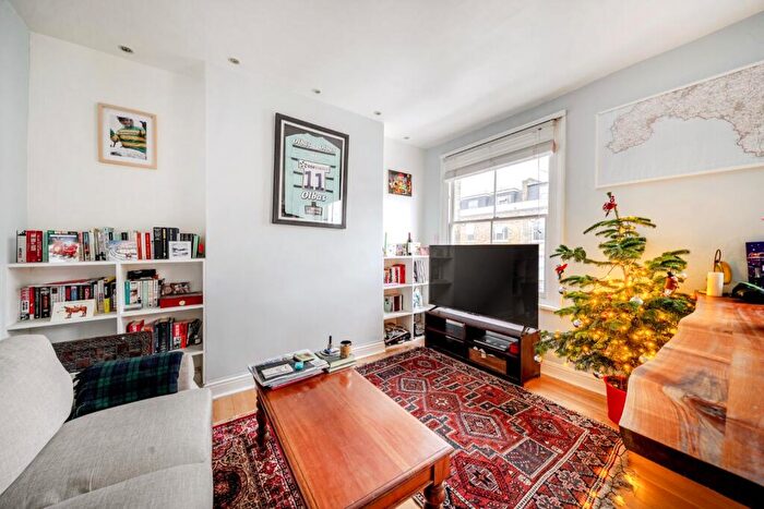 1 Bedroom Flat For Sale In Davenant Road, London, N19