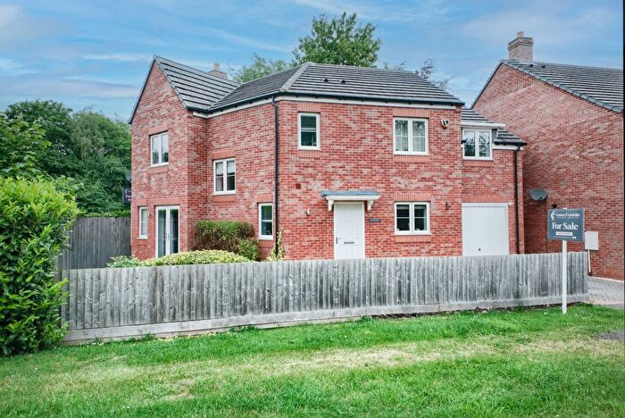 4 Bedroom Detached House For Sale In Lowes Lane, Wellesbourne, CV35