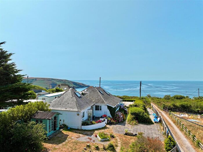 4 Bedroom Detached House For Sale In Cliff Road, Wembury, PL9