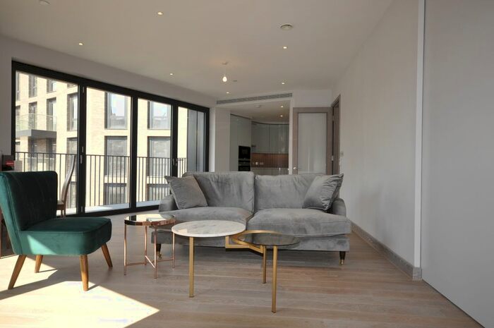 3 Bedroom Flat To Rent In Dray House, Ram Quarter, Wandsworth, SW18