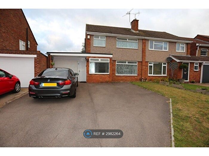 4 Bedroom Semi Detached House To Rent In Caldbeck Drive, Reading, RG5