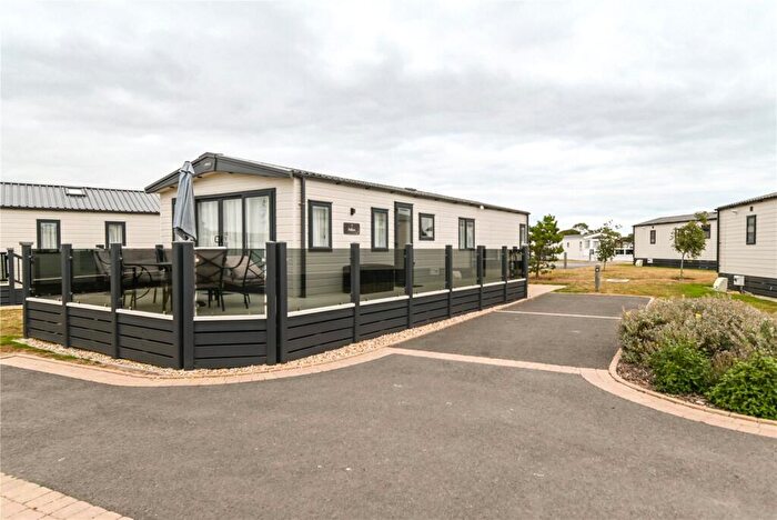 2 Bedroom Park Home For Sale In Clifftop View, Hoburne Naish Holiday Park, Barton On Sea, Hampshire, BH25