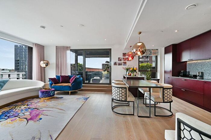 3 Bedroom Flat For Sale In Legacy Building, Embassy Gardens, SW11