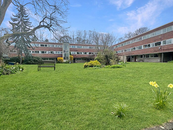 3 Bedroom Apartment To Rent In Gilmerton Court, CB2