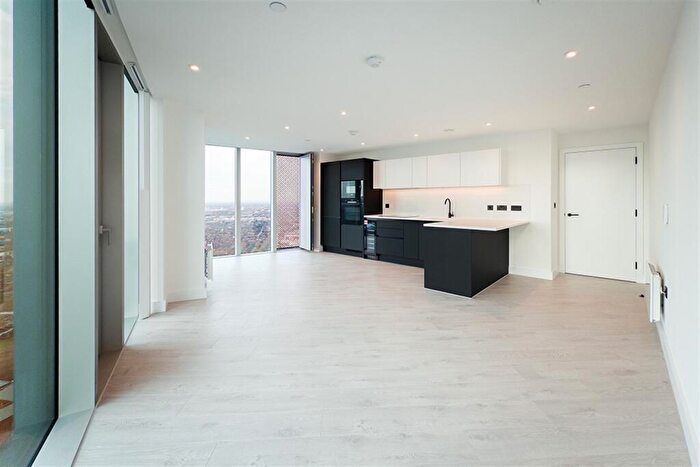 2 Bedroom Apartment To Rent In Vista River Tower, M3