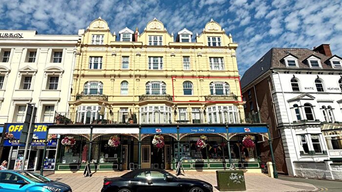 2 Bedroom Apartment For Sale In St. Georges Place, Llandudno, LL30