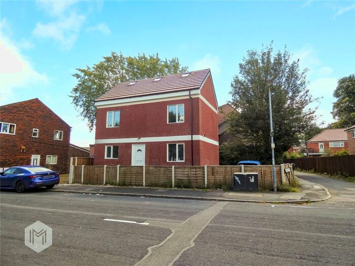 4 Bedroom Detached House To Rent In Derbyshire Row, Bolton, Greater Manchester, BL1