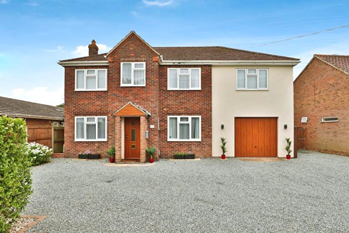 4 Bedroom Detached House For Sale In Union Drift, Dereham, NR20