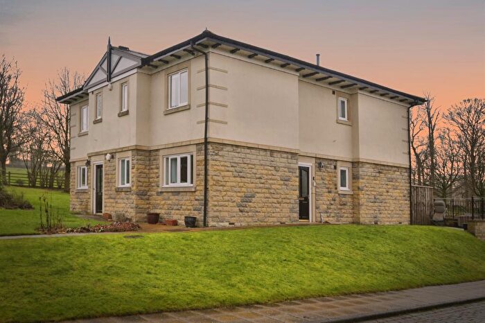2 Bedroom Apartment For Sale In Hollins Hall, Hampsthwaite, HG3