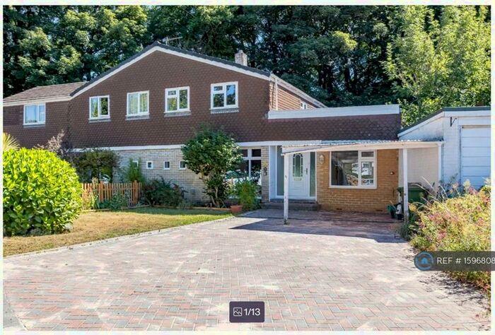 5 Bedroom Semi-Detached House To Rent In Edmund Close, Bristol, BS16