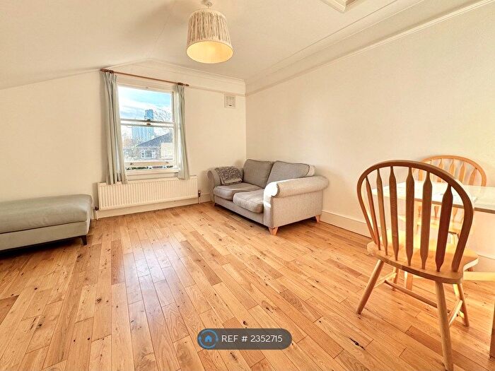 2 Bedroom Flat To Rent In Stoke Newington, Stoke Newington, Manor House, Stamford Hill, N16