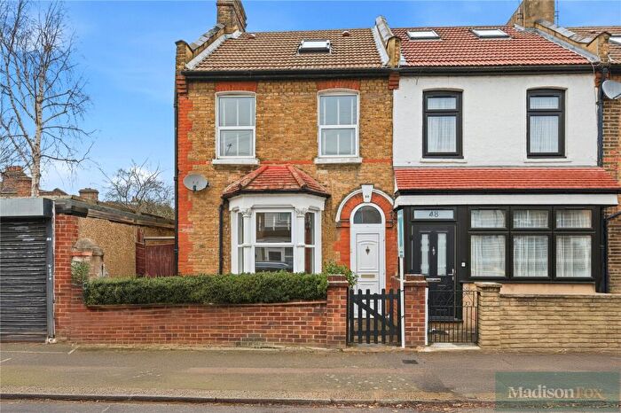 3 Bedroom End Of Terrace House For Sale In Walpole Road, Walthamstow, E17