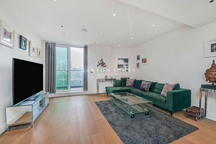 1 Bedroom Apartment For Sale In Altissima House, Queenstown Road, London, SW11