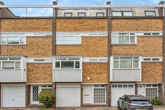 4 Bedroom Terraced House For Sale In Strangways Terrace, Holland Park, W14