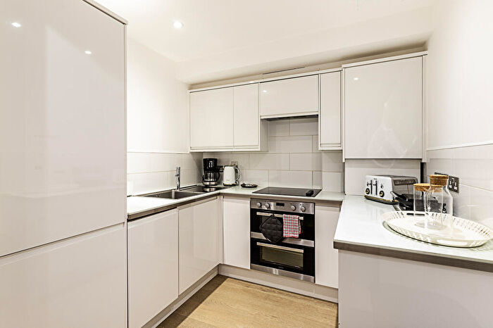 1 Bedroom Flat To Rent In Compayne Gardens, London, London, NW6