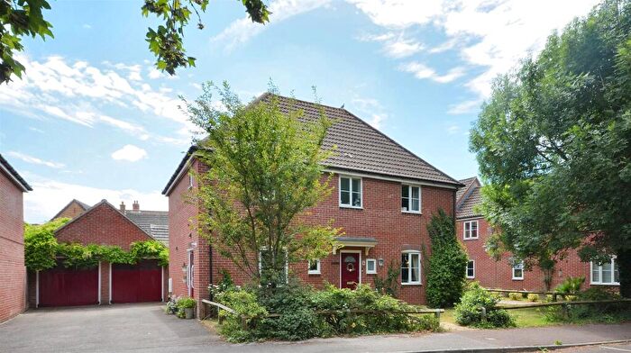 4 Bedroom Detached House For Sale In Chivrick Close, Sturminster Newton, DT10