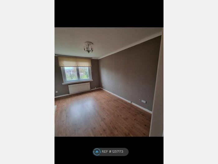 2 Bedroom Flat To Rent In Kirk Street, Motherwell ML1