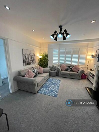 3 Bedroom Semi-Detached House To Rent In Canterbury Road, Harrow, HA1