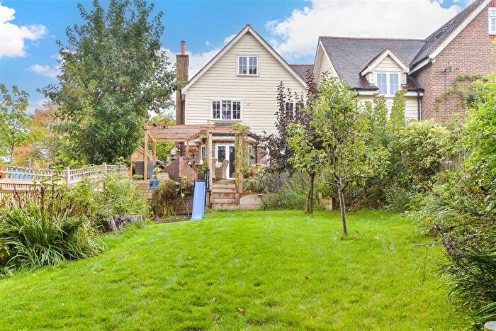 4 Bedroom Link Detached House For Sale In Station Road, Heathfield, East Sussex, TN21