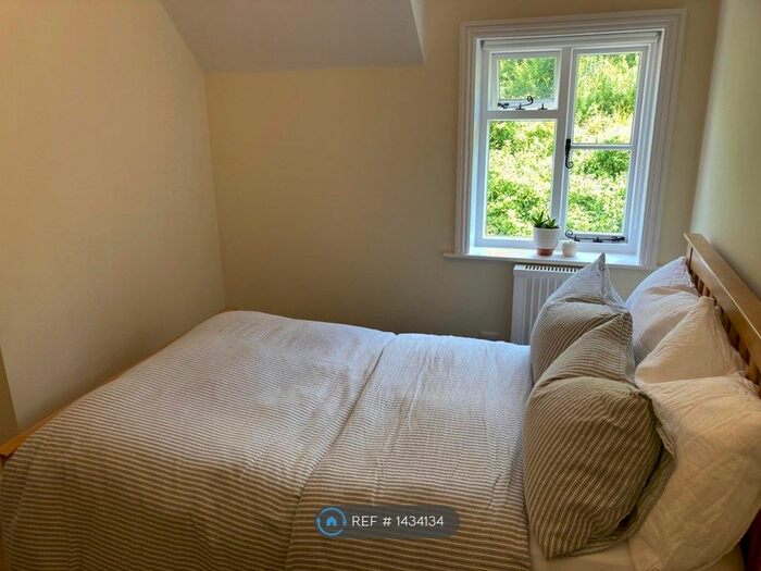 3 Bedroom End Of Terrace House To Rent In Trevor Gardens, Glynde, Lewes, BN8