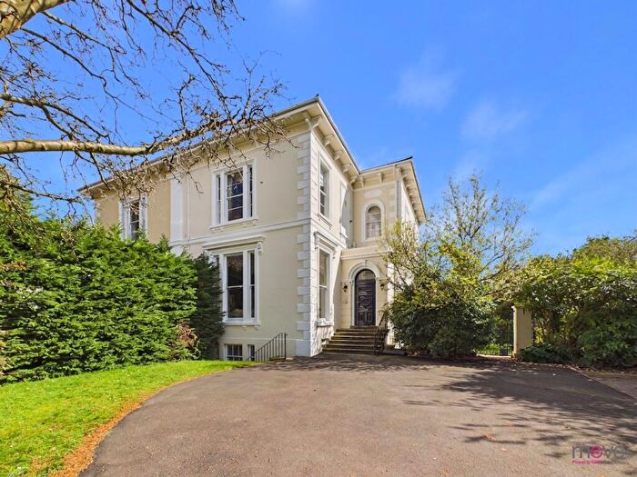 2 Bedroom Flat For Sale In Pittville Crescent, Cheltenham, GL52