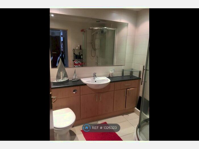 2 Bedroom Flat To Rent In Gladstone Place, Aberdeen, AB24