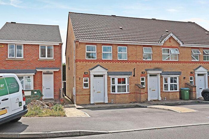 3 Bedroom End Of Terrace House To Rent In Weybridge Close, Sarisbury Green, SO31